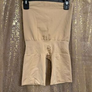 Spanx Assets Shaping Shorts Size Medium Light Beige Hi Waisted Compression